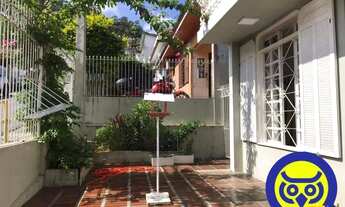 Imagem 2: Casa - 4 dormitórios - venda no centro de Florianópolis - viabilidade para o comércio