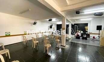 Imagem 3: Casa com 4 Imóveis independentes à venda, 295 m²; por R$ 650.000 - Nova Vista - Belo Horiz