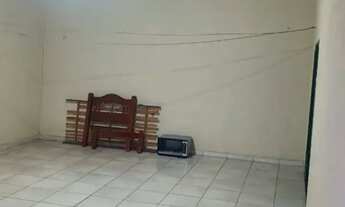 Imagem 6: CASA SETOR UNIÃO COM 3 QUARTOS VARANDA FRENTE PRAÇA PROX A AV T-9 OPORTUNIDADE ÚNICA