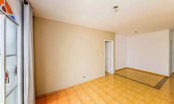 Imagem 2: Apartamento com varanda e vista próxima ao Centro para venda