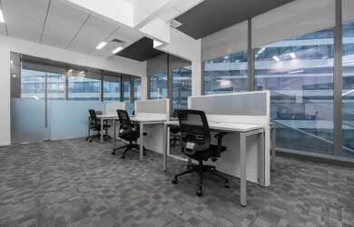 Imagem: Espaço de coworking para alugar em Regus