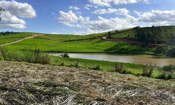 Imagem 3: TERRENO PRONTO PARA CONSTRUIR COM LAGO PARA PESCA