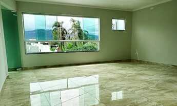 Imagem 5: Sobreposta com Suíte e Sacada Envidraçada, 1 Quadra da Praia, Repasse de Financiamento