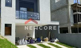 Imagem: Casa de condomínio em Alameda das Bromélias