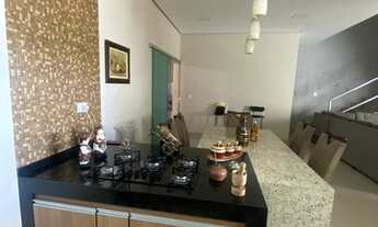 Imagem 6: Casa para venda com 200 metros quadrados com 3 quartos em Centro - Taiobeiras - MG