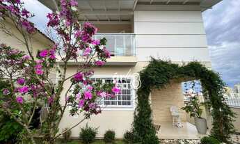 Imagem 2: Magnífica Casa com 3 dormitórios à venda, 199 m² por R$ 950.000 - Capoeiras - Florianópoli