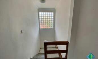 Imagem 7: Casa para venda possui 258 metros quadrados com 4 quartos