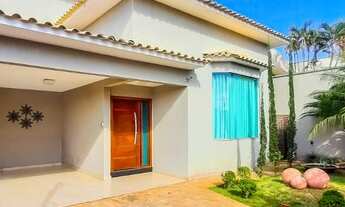 Imagem 2: Sobrado de 3 suítes, sendo uma master no Parque Industrial de Goiânia