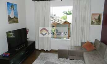 Imagem 6: Casa ensolarada em condomínio fechado com 3 suítes, escritório e 4 vagas de garagem, próxi