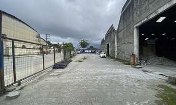 Imagem 7: Galpão localizado na zona portuária de Santos