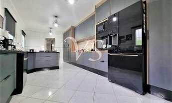 Imagem 7: Sobrado para Venda em São Paulo, Vila Irmãos Arnoni, 4 dormitórios, 2 suítes, 5 banheiros