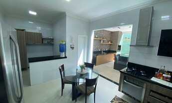 Imagem 5: Condomínio Jardim Espanha -4 quartos sendo 1 suíte máster 2 pavimentos