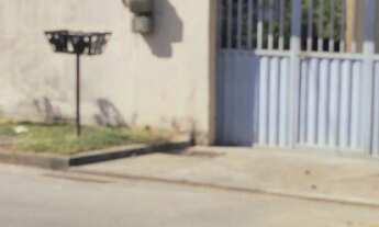 Imagem: Casa com Ponto Coml. N.Almeida