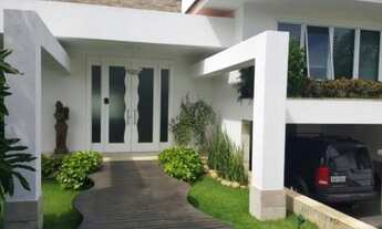 Imagem 2: Casa de condomínio para venda tem 660 metros quadrados com 4 quartos