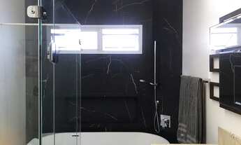 Imagem 3: Casa para venda com 180 metros quadrados com 4 quartos em Novo Mundo - Uberlândia - MG