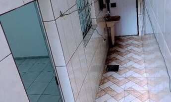 Imagem 2: Sobrado com 3 casas