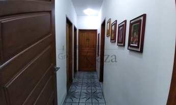 Imagem 7: Sao Jose dos Campos - Casa Padrão - Jardim das Industrias