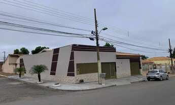 Imagem: Vende-se Casa com 2/4 no bairro CPA 2 em