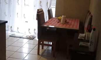 Imagem 3: Casa no cajuru Casa com 1 dormitório