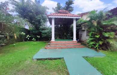 Imagem 10: Casarão com Piscina na Alameda Dom Jorge na Aug Motenegro Próx Ville Laguna 880m² 3 Suítes