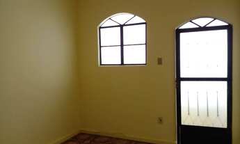 Imagem 4: Ótimo Local ! Casa com 1 dormitório