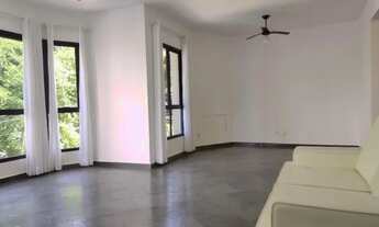 Imagem 2: Praia das Pitangueiras / 03 dormitórios com piscina e churrasqueira / 02 vagas