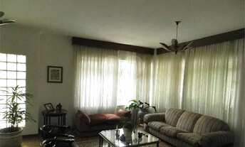 Imagem 2: Casa térrea com 300m² em ótima Rua arborizada -Planalto Paulista - R$ 1.500.000,00