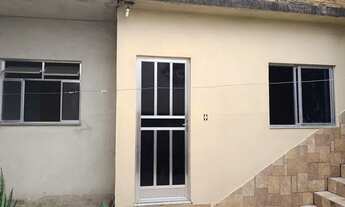 Imagem 1: Alugo kitnet Casa com 1 dormitório