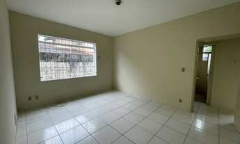 Imagem 2: Apartamento com 2 dormitórios para alugar, 70 m² por R$ 1.400,00/mês - Bucarein - Joinvill