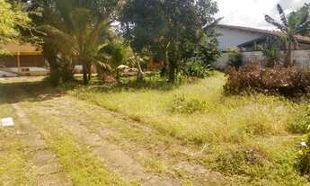 Imagem 2: Área com 864 m² na Praia da Maranduba - Rua Asfaltada