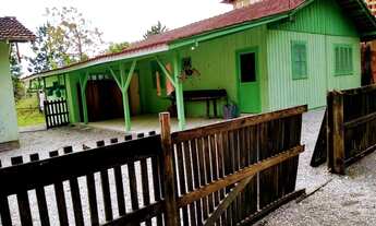 Imagem 2: Casa de fundos para o rio no Bairro Conquista em Balneário Barra do Sul