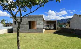 Imagem: Casa à venda no bairro Pirabeiraba (Pirabeiraba)