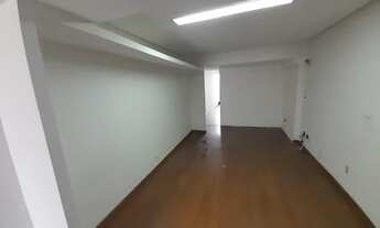 Imagem 3: Ponto comercial/Loja/Box para aluguel possui 65 metros quadrados em Centro - Juiz de Fora