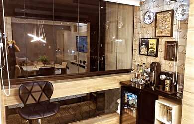 Imagem 2: REFORMADO E DECORADO - 2 DORMITÓRIOS NA PRAIA DAS ASTURIAS - PISCINA