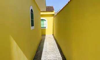 Imagem 2: Casa na praia com 4 Dormitórios