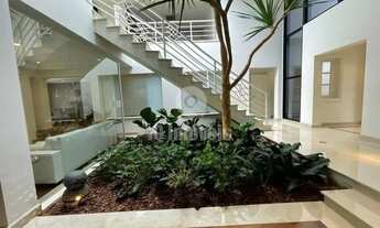 Imagem 2: Casa Alto padrão em Condomínio Fechado, 4 suítes, 6 vagas, segurança total