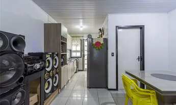 Imagem 2: CASA AO LLADO DA ACADEMIA