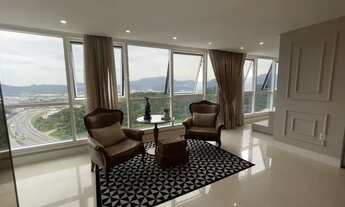 Imagem 4: Marina Beach Towers! Alto padrão com 3 suítes na Barra Sul!!!