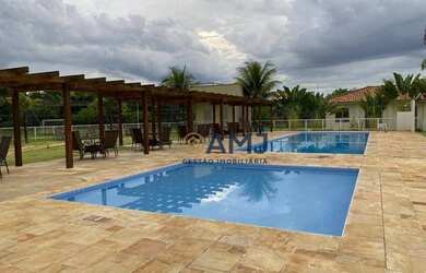 Imagem 2: Procura tranquilidade dentro da cidade? Venha morar neste sobrado de condomínio!