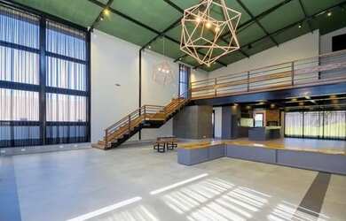 Imagem 5: Linda Casa para aluguel possui 1765 metros quadrados com 3 quartos em Butiatuvinha - Curit