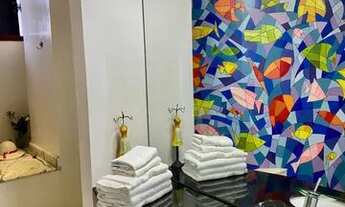 Imagem 4: Maravilhosa mansão frente mar no Centro de Buzios para temporada