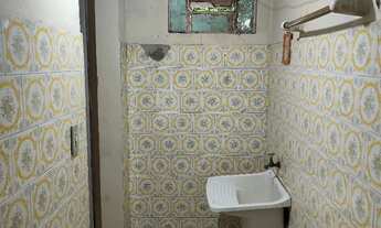 Imagem 3: Aluga-se Quarto com Estacionamento!