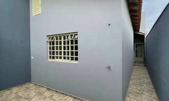 Imagem 7: Casa à Venda com Quintal e Planejados 2 Quartos em Bairro Tranquilo - Jardim Imagawa, Lon