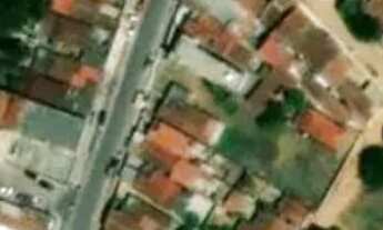 Imagem: Casa com terreno enorme medidas 7,5x40