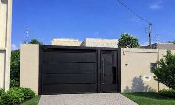 Imagem: Casa com 2 quartos e amplo quintal no Morada