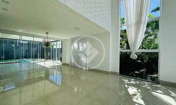 Imagem 3: Sobrado com 4 suítes, home cinema e piscina aquecida no Condomínio do Lago. codigo: 121101