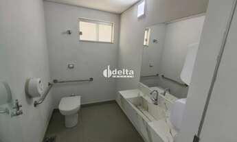 Imagem 7: Casa comercial com Habite-se disponível para locação no bairro Martins em Uberlândia - MG