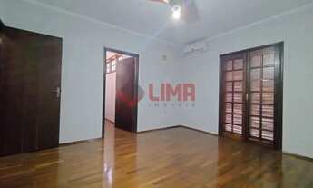 Imagem 5: EXCELENTE SOBRADO PARA LOCAÇÃO COM 3 DORMITÓRIOS, 01 SUÍTE, EDÍCULA E GARAGEM PARA 4 CARRO