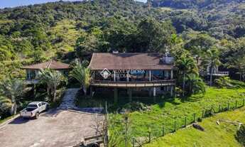 Imagem 3: Casa com 3 quartos em meio a natureza