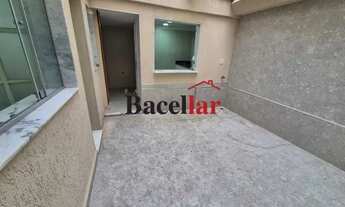 Imagem 7: Casa duplex, 02 quartos, suíte, jardim de inverno, reformada, sala gigante, excelente loca